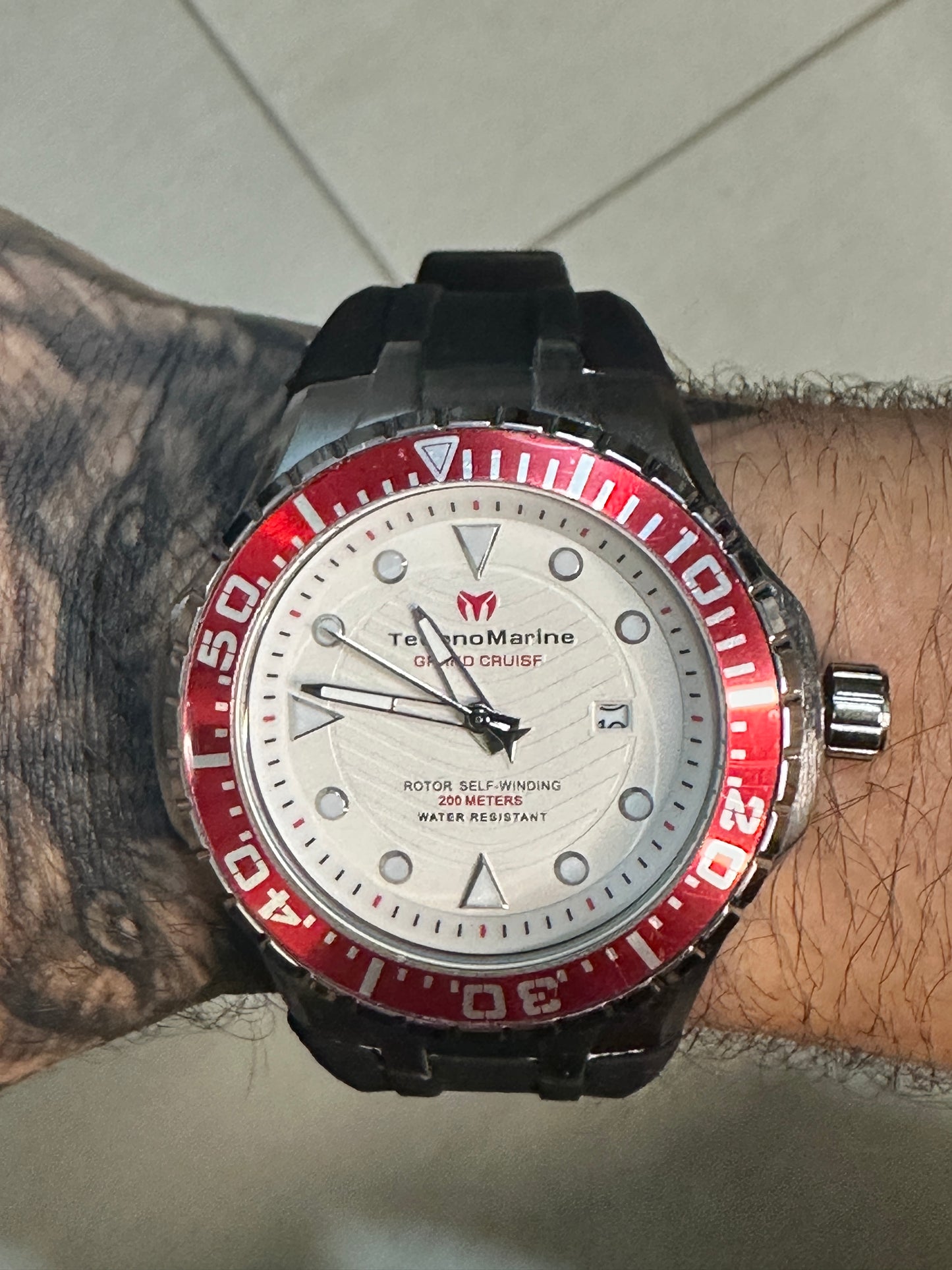 Reloj Tchno Bisel Red, Dial Whithe Red