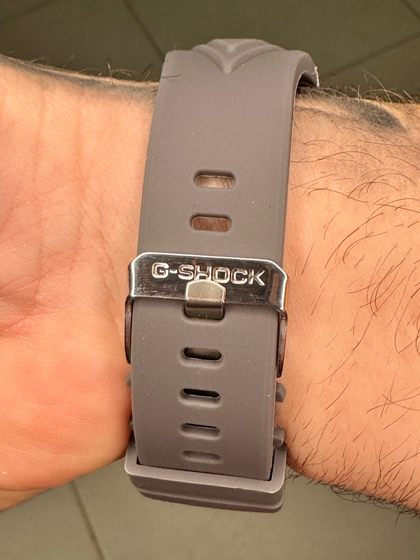 Reloj G Shok Dial Gris, Caja Transp, Pulso Gris